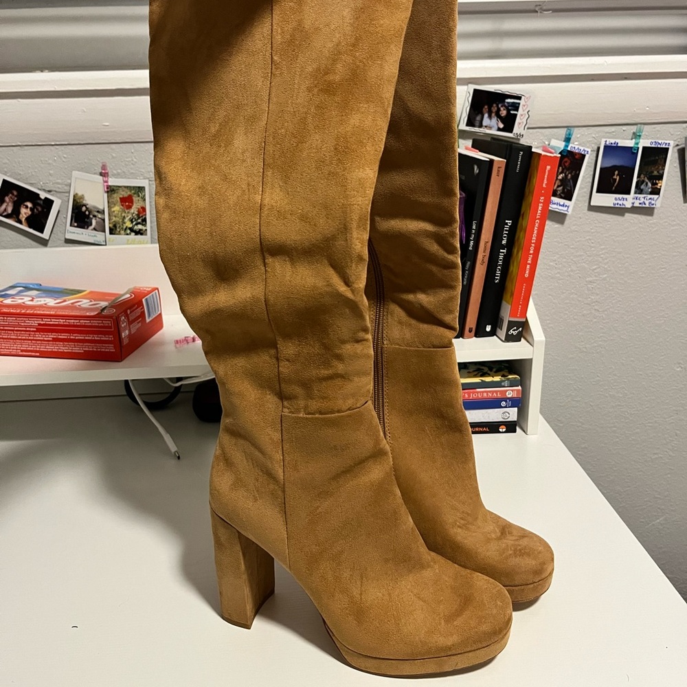 Knee-High suede boots